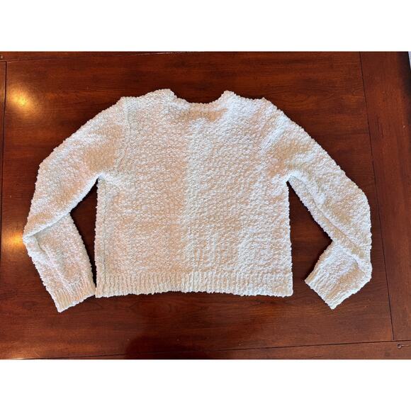 Tahari White Sweater Cardigan Size M Boucle Knit Gold Buttons Preppy NWT - Picture 2 of 6